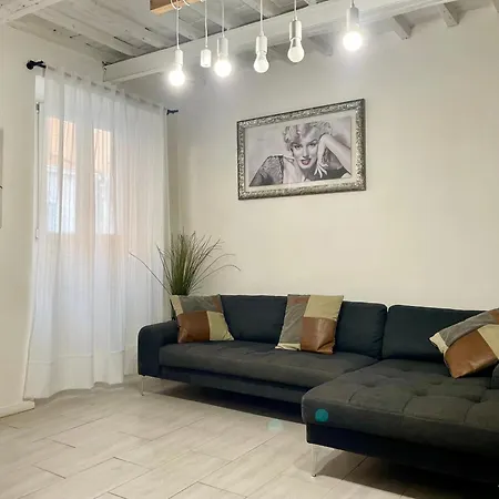 New 2 Minute From The Port Livorno
