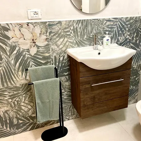 Apartment New 2 Minute From The Port Livorno