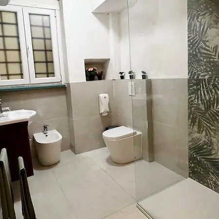 New 2 Minute From The Port Apartment *