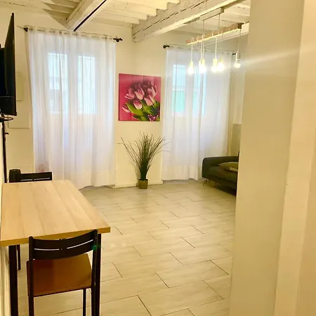 Apartment New 2 Minute From The Port Livorno